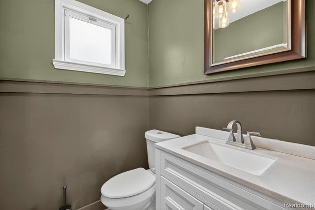 15006 Philomene Boulevard, Allen Park, MI 48101