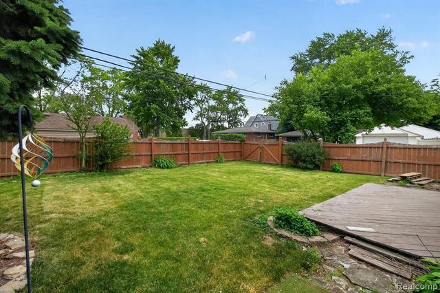 15006 Philomene Boulevard, Allen Park, MI 48101