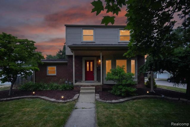 15006 Philomene Boulevard, Allen Park, MI 48101
