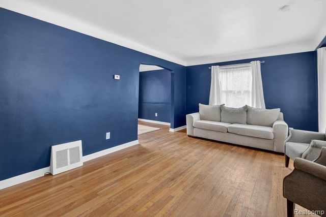 15006 Philomene Boulevard, Allen Park, MI 48101