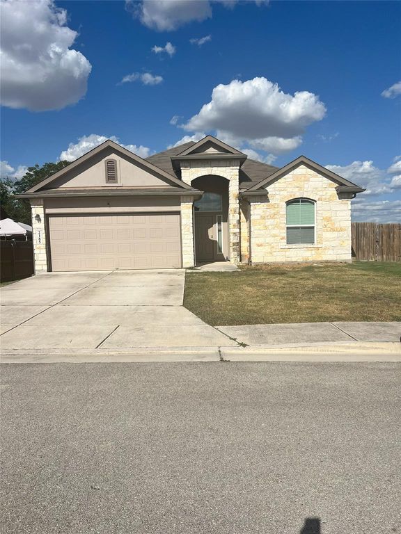 2185 Keystone DR, New Braunfels, TX 78130