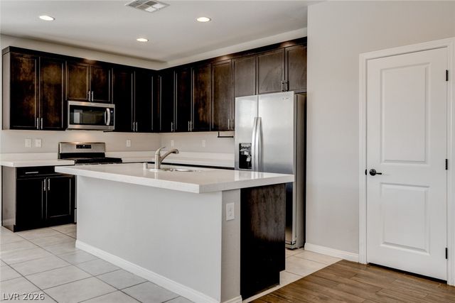 19 Moon Ranch Avenue, North Las Vegas, NV 89031