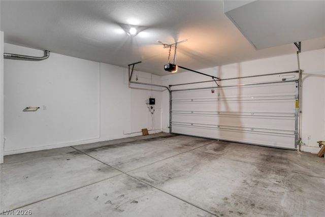 19 Moon Ranch Avenue, North Las Vegas, NV 89031