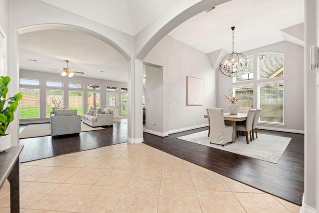 2314 Laurel Loch Lane, Pearland, TX 77584