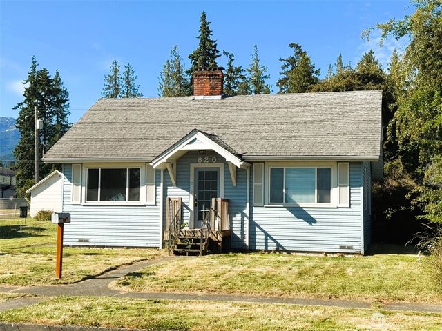 820 E 2nd Street, Port Angeles, WA 98362