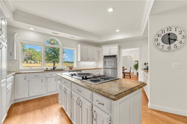 4005 N Old Wire Road, Fayetteville, AR 72703