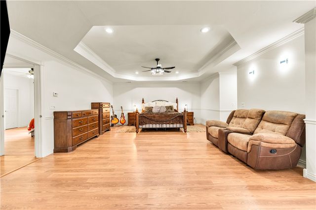 4005 N Old Wire Road, Fayetteville, AR 72703