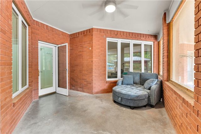 4005 N Old Wire Road, Fayetteville, AR 72703