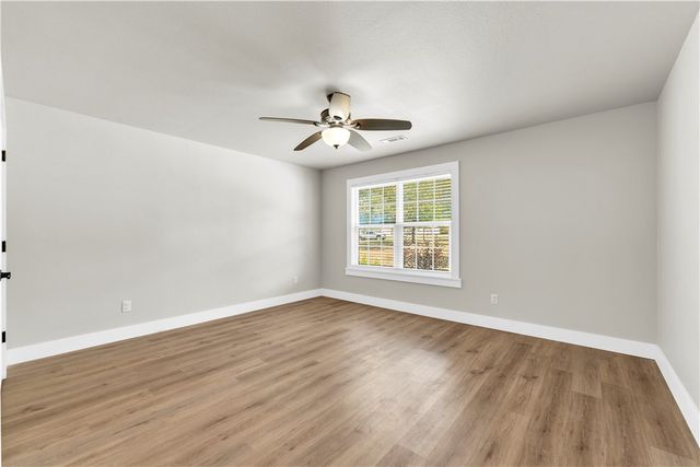 4005 N Old Wire Road, Fayetteville, AR 72703