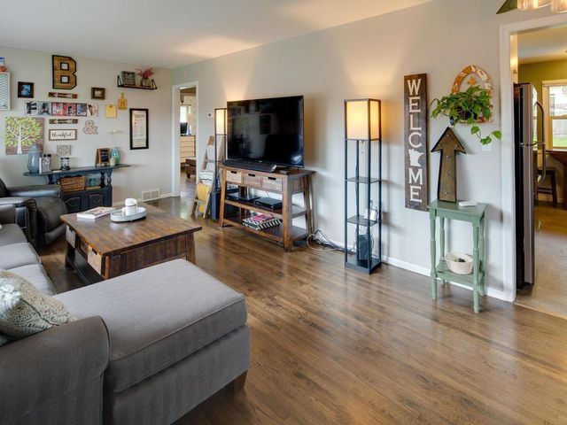 1410 Jordan Avenue S, Saint Louis Park, MN 55426