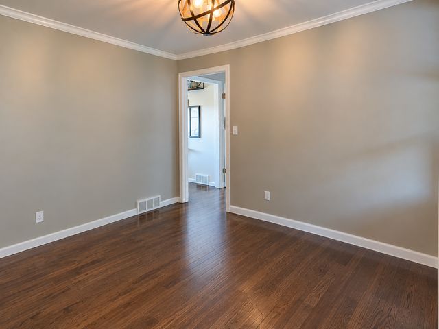 1410 Jordan Avenue S, Saint Louis Park, MN 55426