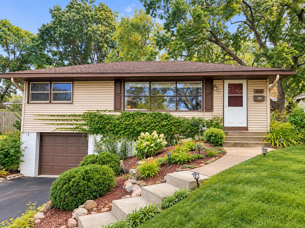 1410 Jordan Avenue S, Saint Louis Park, MN 55426