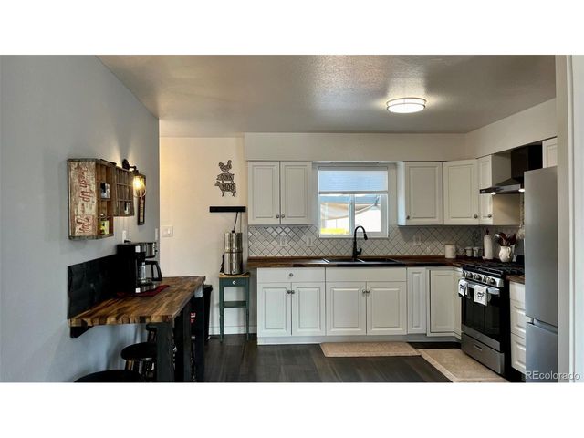 4327 Sage St, Pueblo, CO 81005