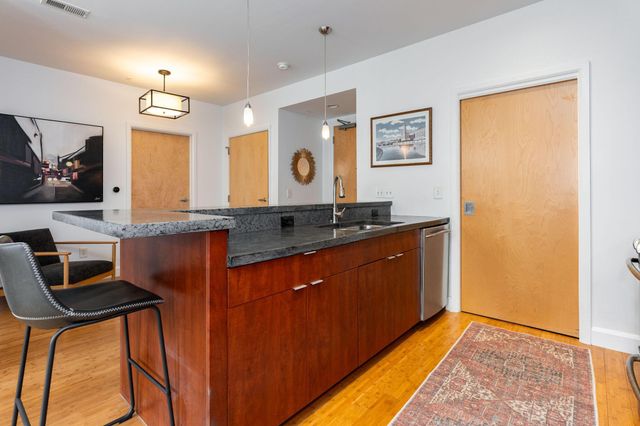 845 N High Street, 203, Columbus, OH 43215