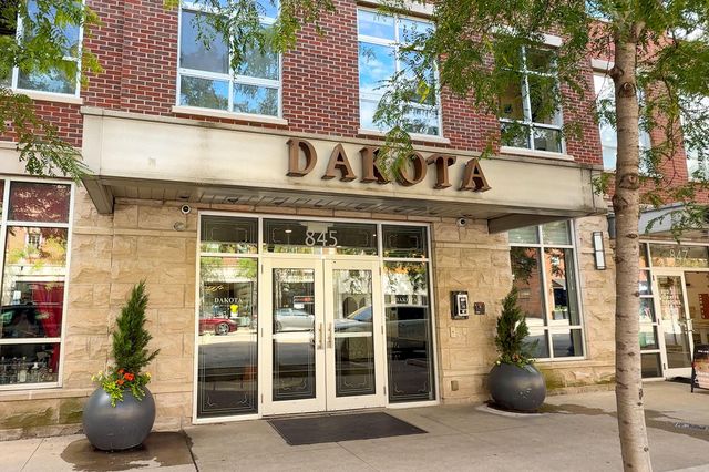 845 N High Street, 203, Columbus, OH 43215