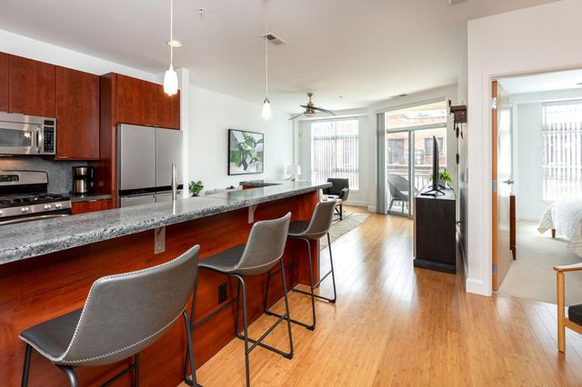 845 N High Street, 203, Columbus, OH 43215