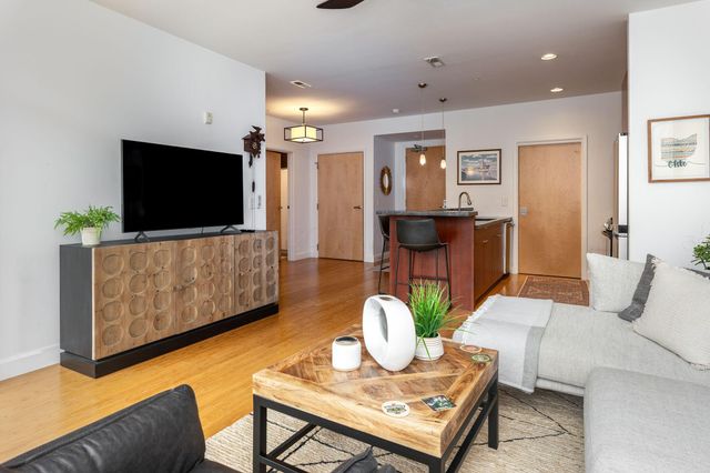 845 N High Street, 203, Columbus, OH 43215