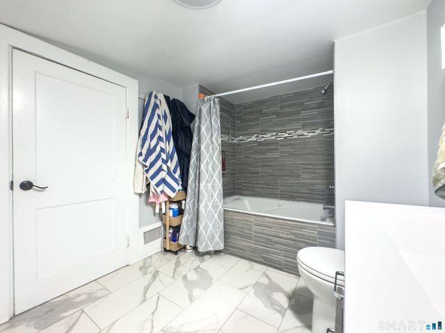 445 Strong Street, East Haven, CT 06512