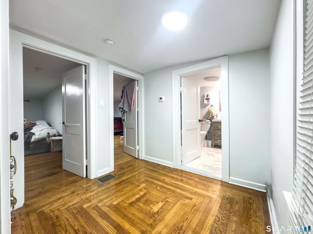 445 Strong Street, East Haven, CT 06512