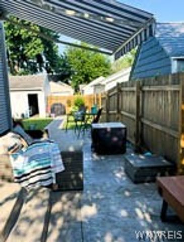 4111 Deveaux Street, Niagara Falls, NY 14305