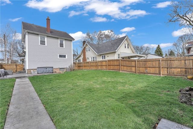 4111 Deveaux Street, Niagara Falls, NY 14305