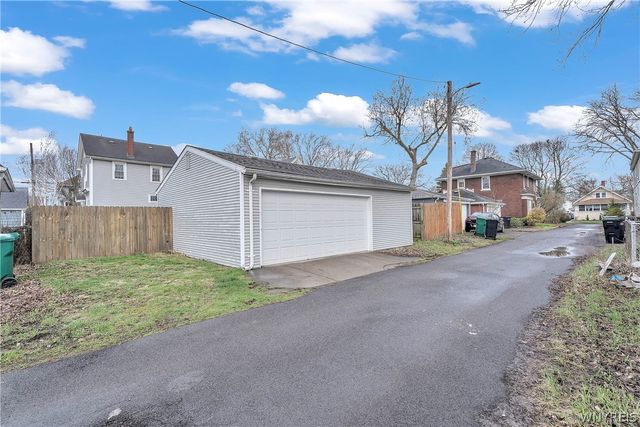 4111 Deveaux Street, Niagara Falls, NY 14305
