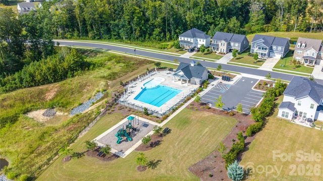 1043 Kalli Drive, Matthews, NC 28104