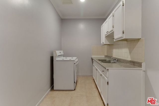 730 S Catalina Street, Los Angeles, CA 90005
