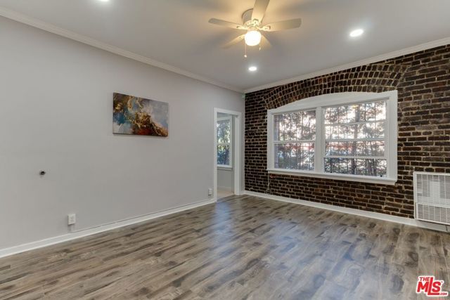 730 S Catalina Street, Los Angeles, CA 90005