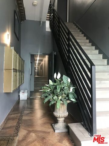 730 S Catalina Street, Los Angeles, CA 90005