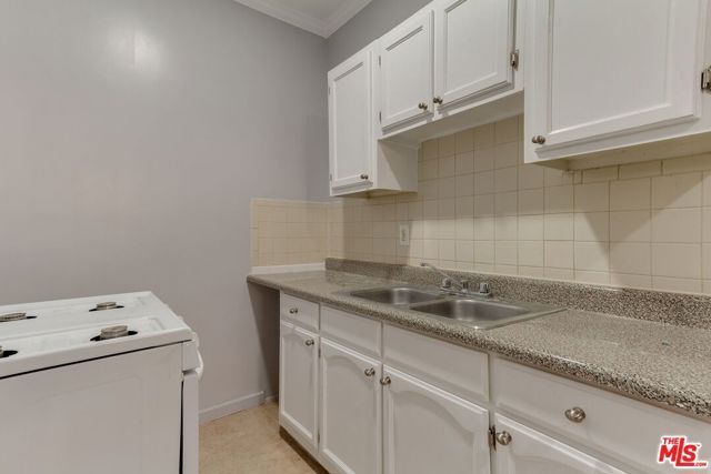 730 S Catalina Street, Los Angeles, CA 90005