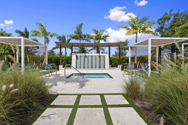 10888 STELLAR Circle, Palm Beach Gardens, FL 33412