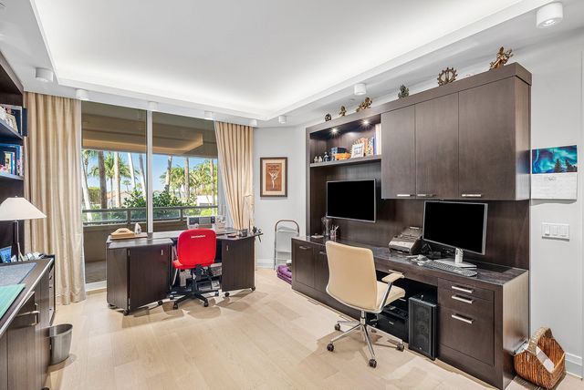 3000 S Ocean Boulevard 206, Palm Beach, FL 33480