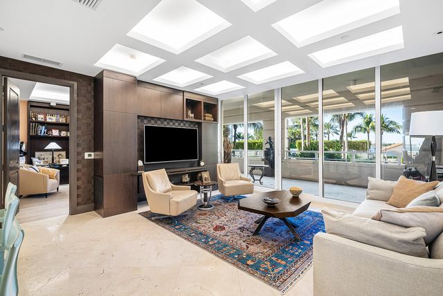 3000 S Ocean Boulevard 206, Palm Beach, FL 33480