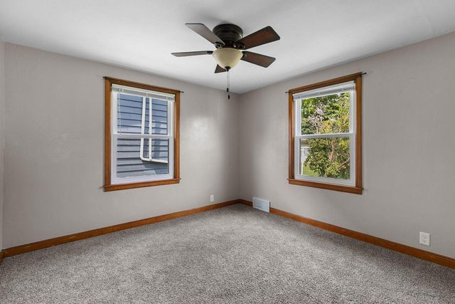 1316 W ROGERS AVENUE, Appleton, WI 54914