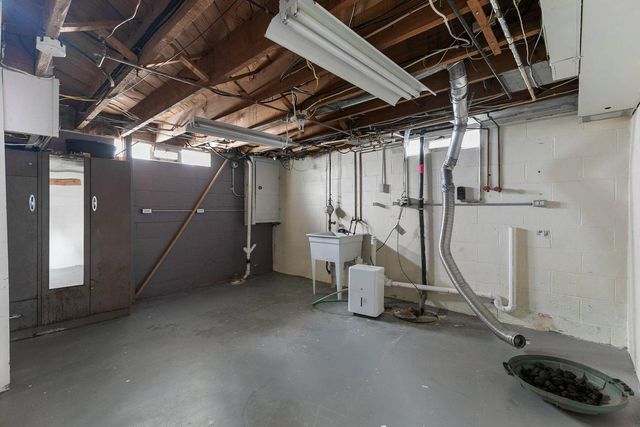 1316 W ROGERS AVENUE, Appleton, WI 54914