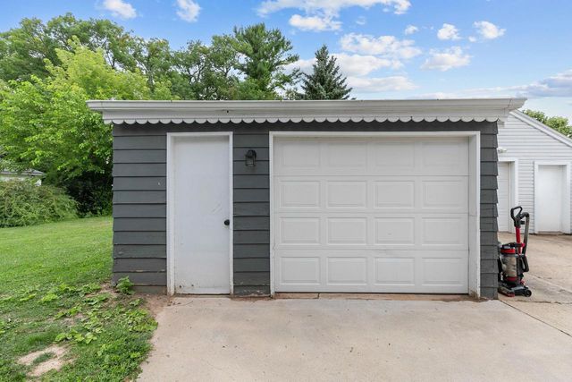 1316 W ROGERS AVENUE, Appleton, WI 54914