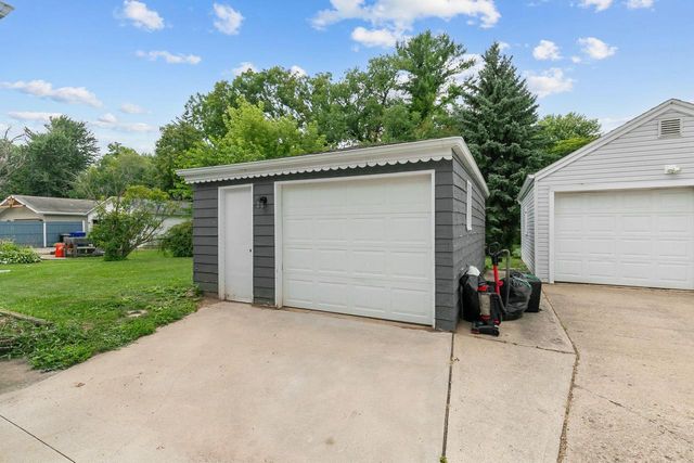 1316 W ROGERS AVENUE, Appleton, WI 54914
