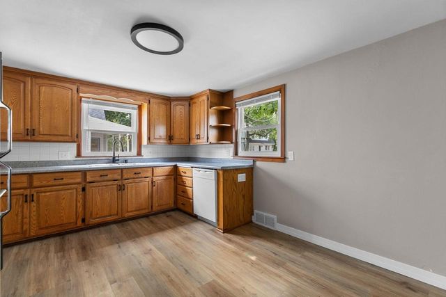 1316 W ROGERS AVENUE, Appleton, WI 54914