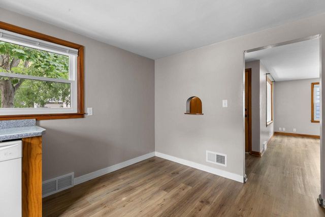 1316 W ROGERS AVENUE, Appleton, WI 54914