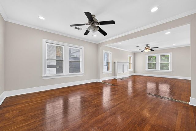 1929 Hawthorne Street, Houston, TX 77098