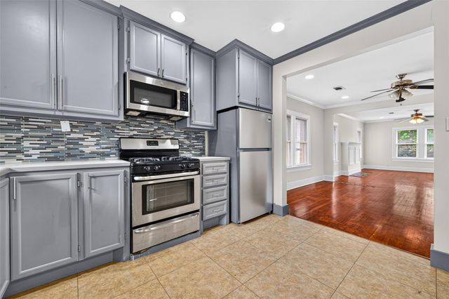 1929 Hawthorne Street, Houston, TX 77098