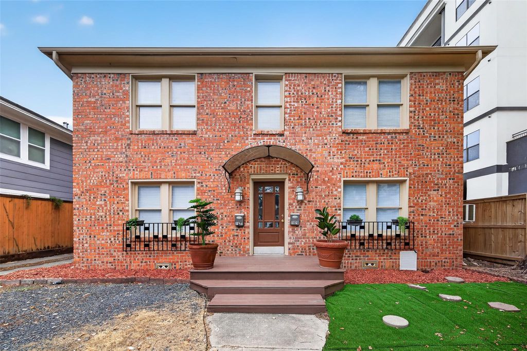 1929 Hawthorne Street, Houston, TX 77098