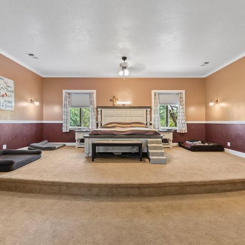9011 Monument Drive, Grants Pass, OR 97526