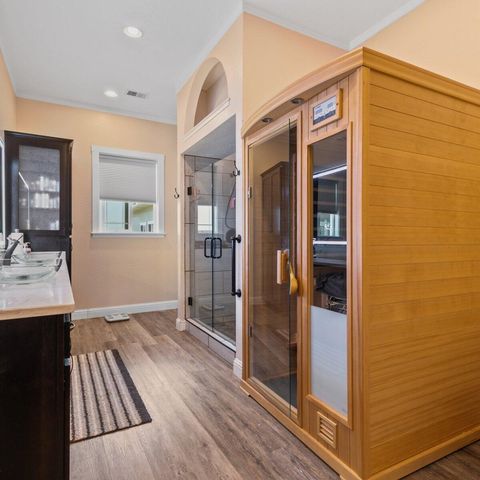 9011 Monument Drive, Grants Pass, OR 97526