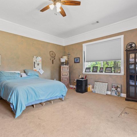 9011 Monument Drive, Grants Pass, OR 97526