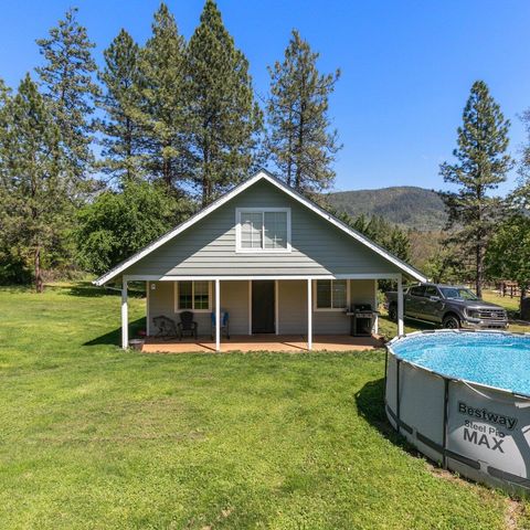 9011 Monument Drive, Grants Pass, OR 97526
