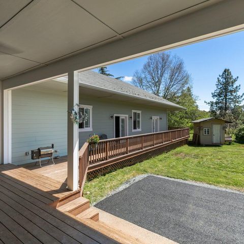 9011 Monument Drive, Grants Pass, OR 97526