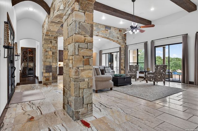 214 SILENT SPG, Boerne, TX 78006