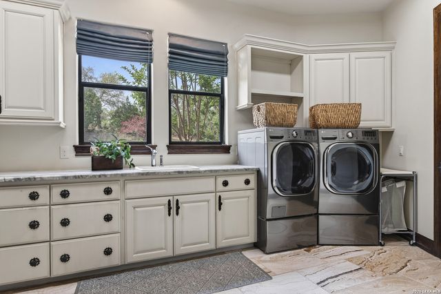 214 SILENT SPG, Boerne, TX 78006